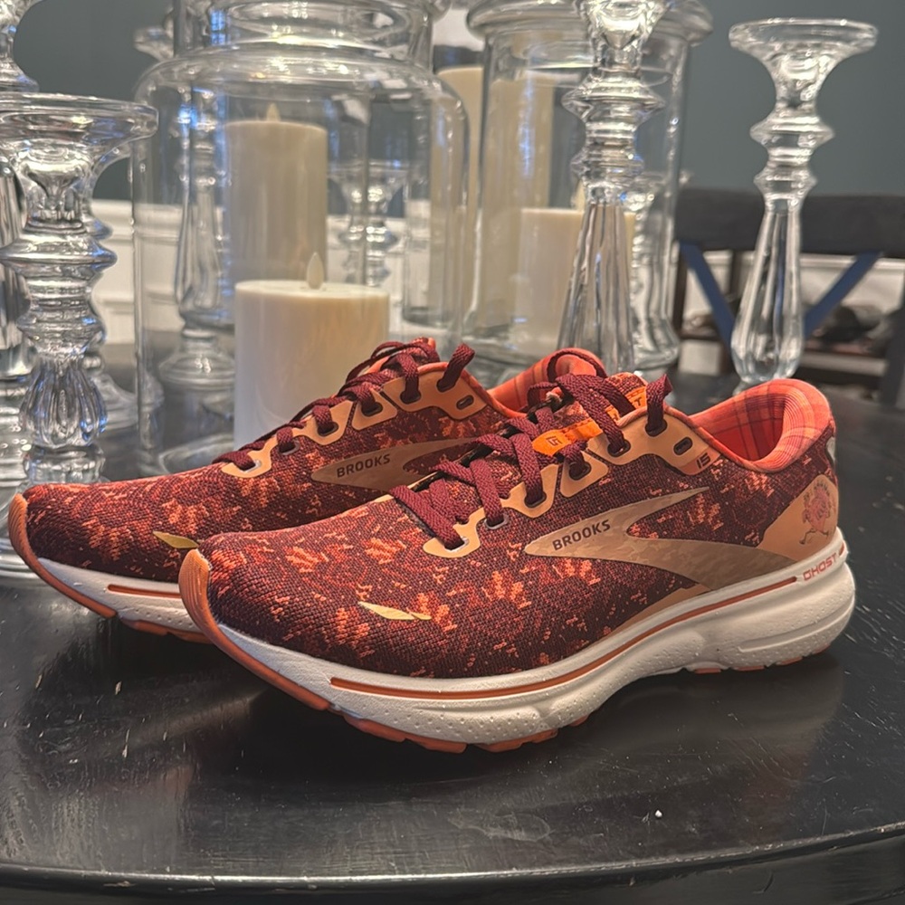 Brooks LIMITED EDITION TURKEY TROT Women’s Sz 10